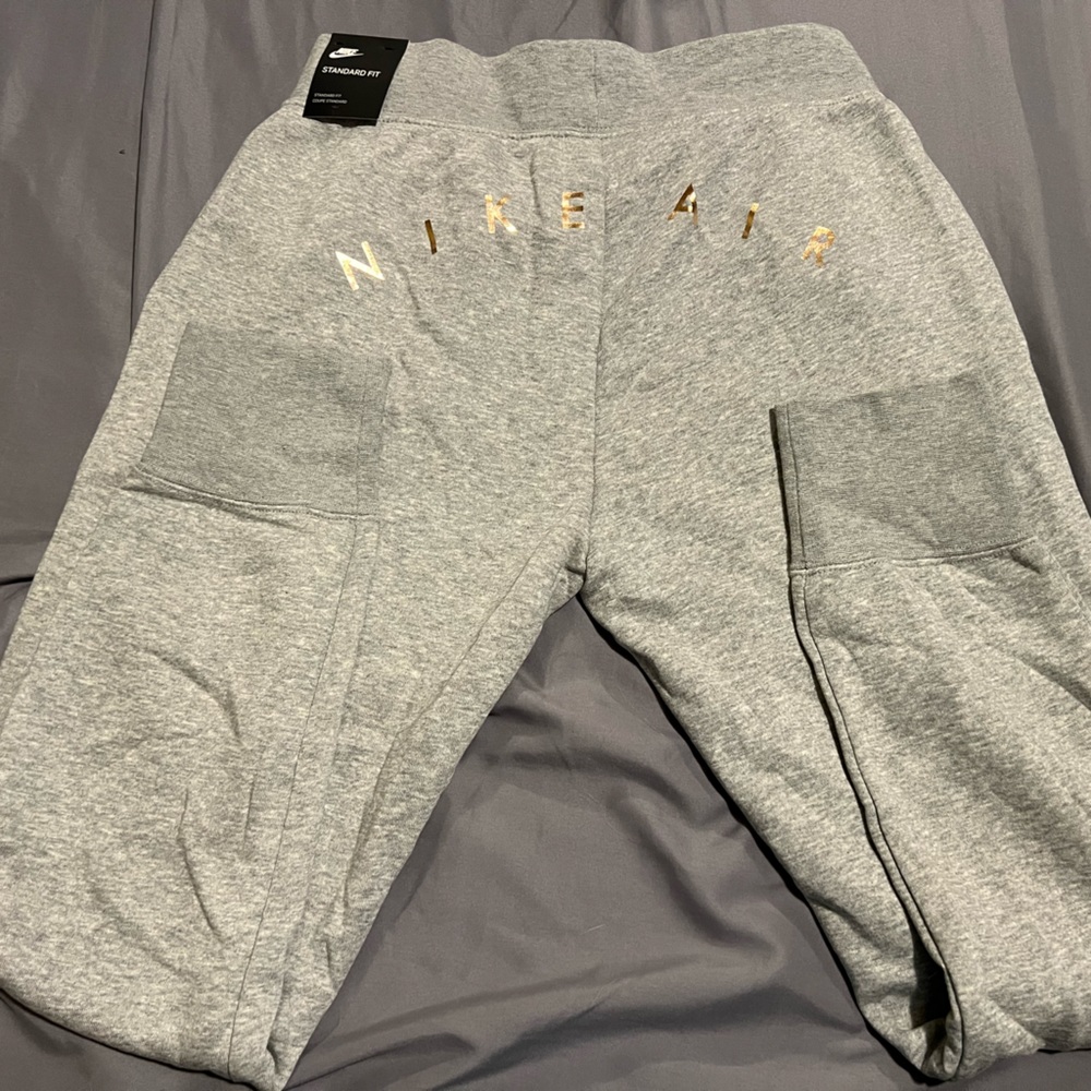 Bought 2. New never worn, doesn’t fit anymore.
